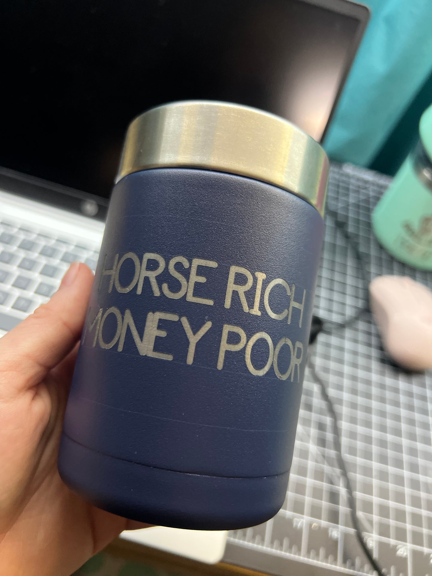HORSE RICH MONEY POOR