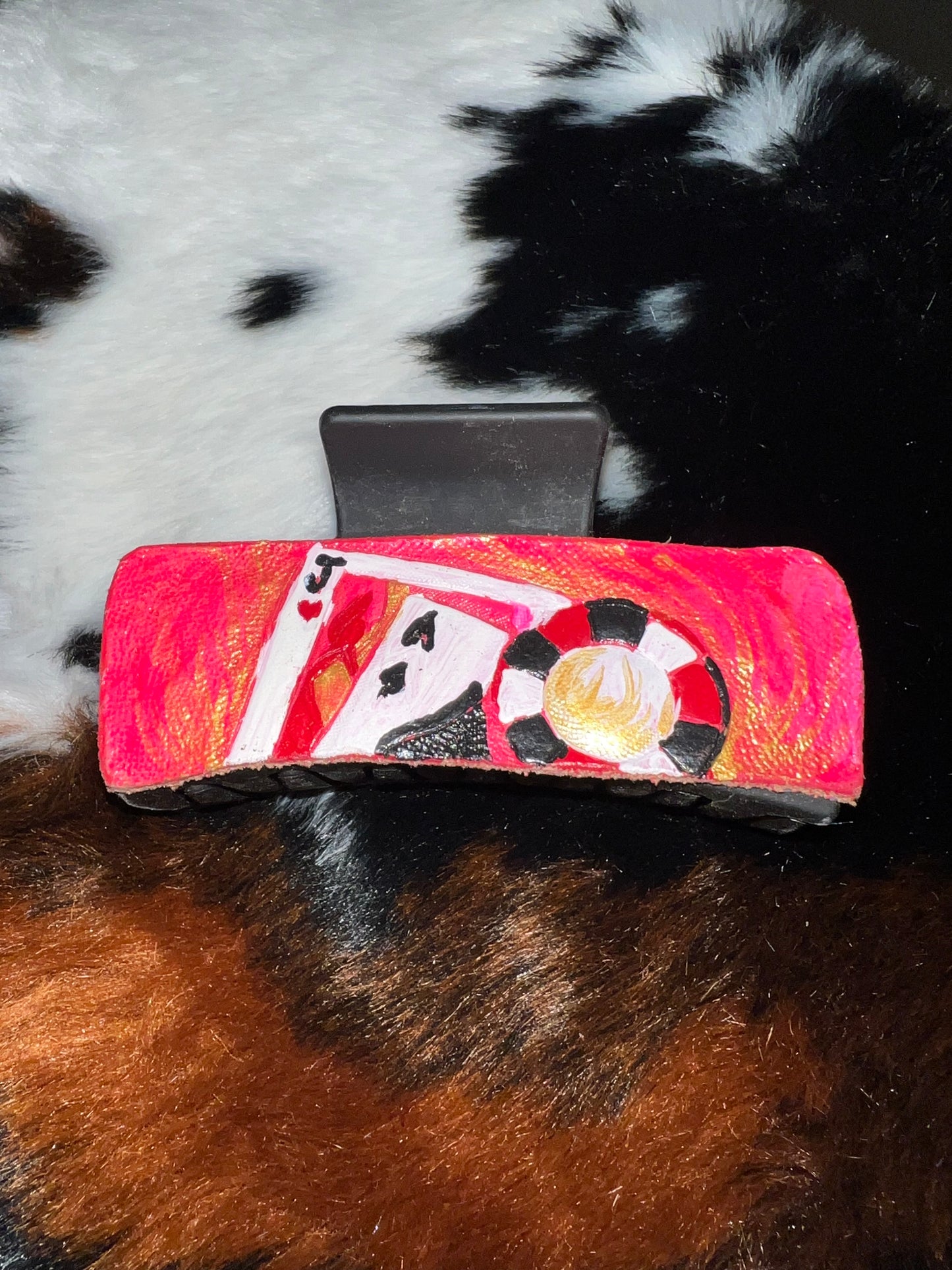 VEGAS HOT PINK SMALL HAIR CLIP